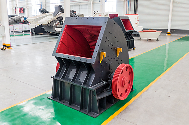 PCZ新型重锤式破碎机设备实拍展示1