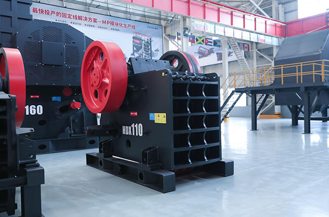 HDX系列德版颚式破碎机设备实拍展示3