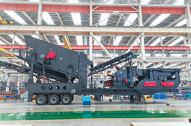 MTN轮胎式移动破碎筛分站设备实拍展示1