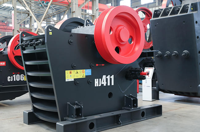 HJ系列欧版颚式破碎机设备实拍展示2