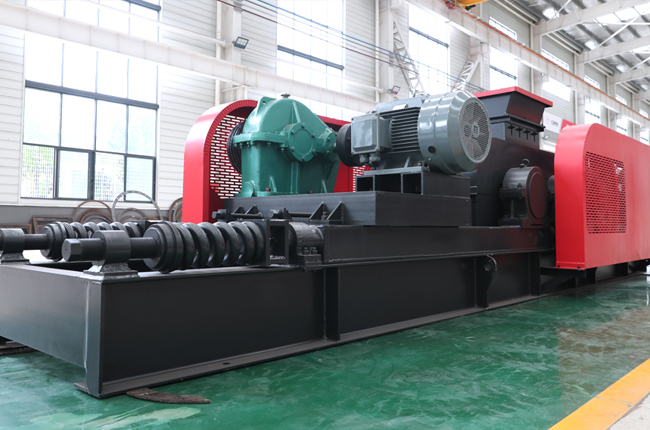 强力辊式破碎机设备实拍展示2