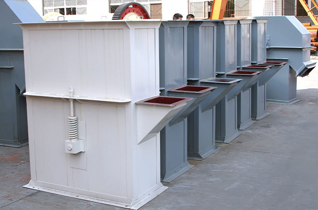 斗式提升机设备实拍展示3