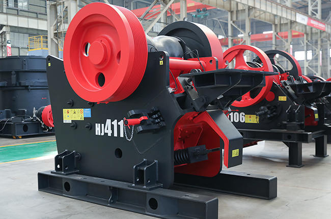 HJ系列欧版颚式破碎机设备实拍展示1