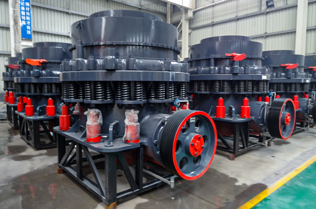 PSG复合型弹簧圆锥破碎机设备实拍展示1