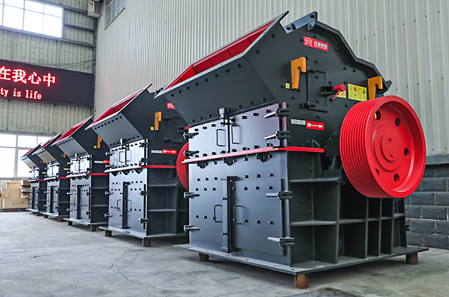 高效细碎机设备实拍展示1