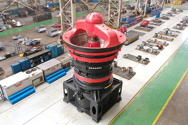 HCG系列旋回式破碎机设备实拍展示2