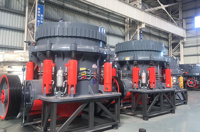 GYS全液压圆锥破碎机设备实拍展示1